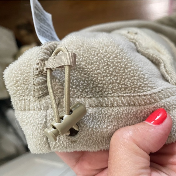 Columbia Fleece Jacket Cream Colored Side Pockets Size Large - Picture 9 of 12